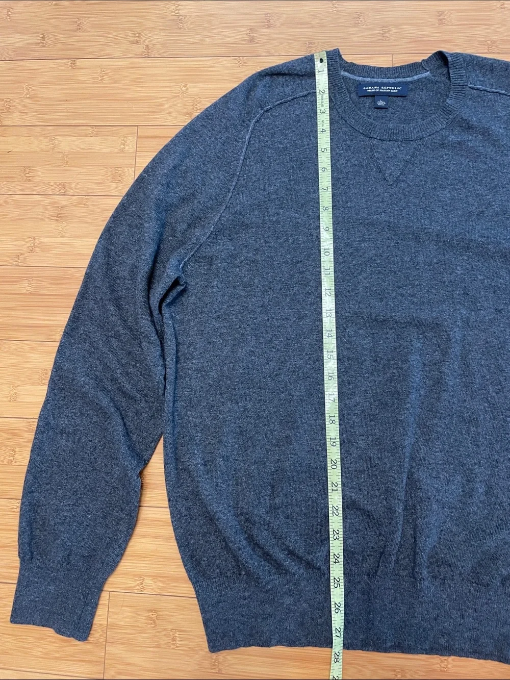 Banana Republic Men’s Crewneck Sweater Large Wool Cashmere Blend Italian Yarn